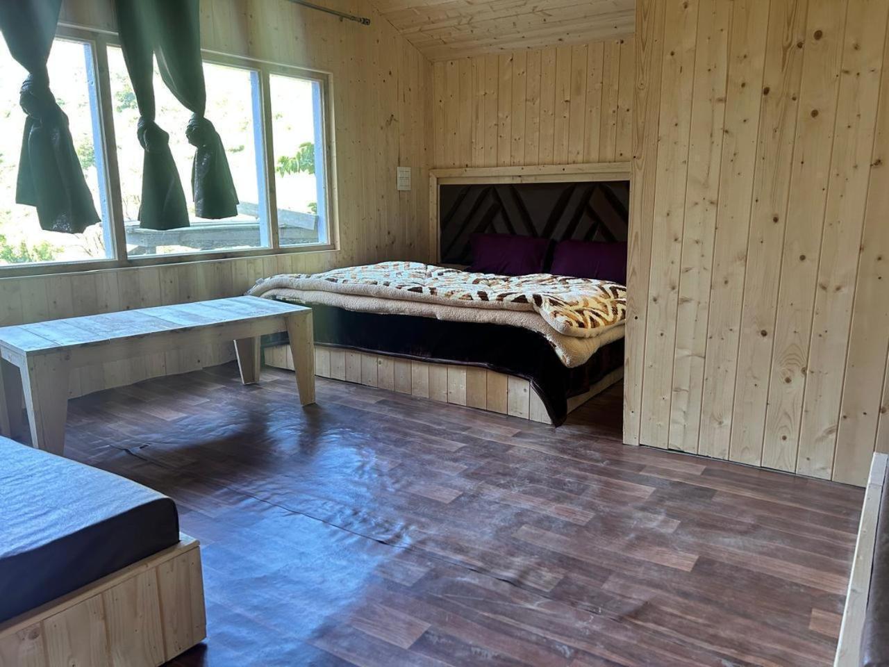 Lord Shiva Dimension Hotell Tosh Exteriör bild