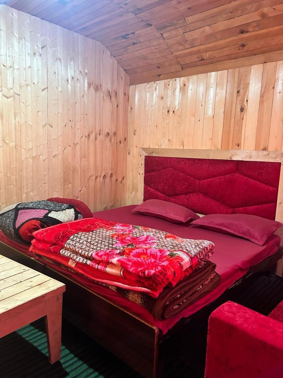 Lord Shiva Dimension Hotell Tosh Exteriör bild