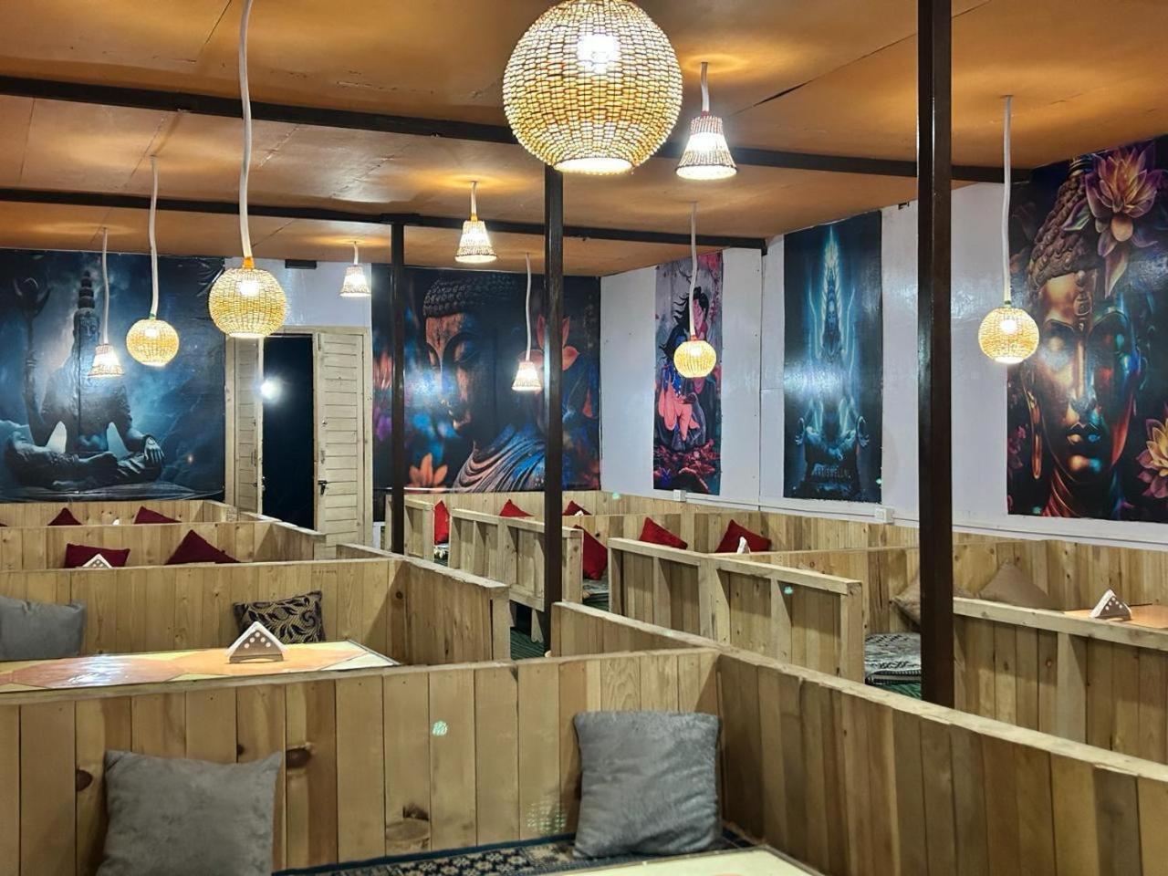 Lord Shiva Dimension Hotell Tosh Exteriör bild